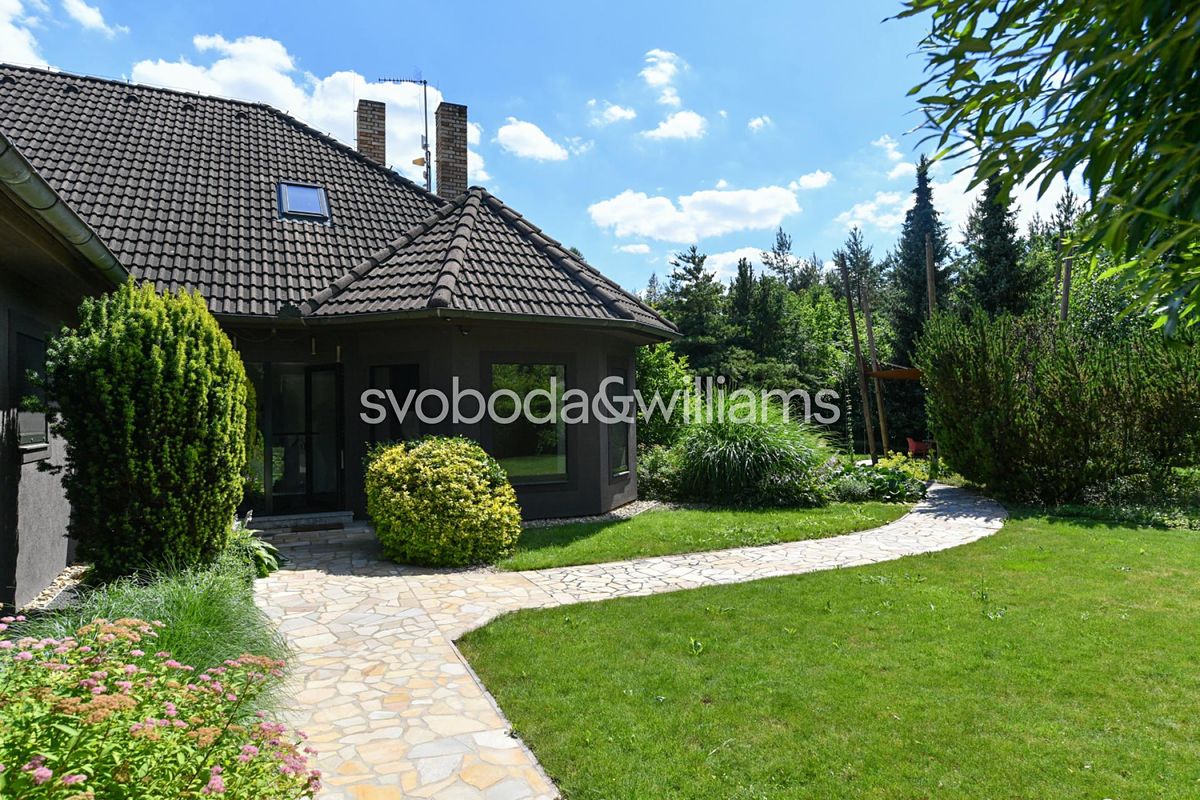 Prodej rodinného domu 316 m², pozemek 2573 m² – fotografie 5