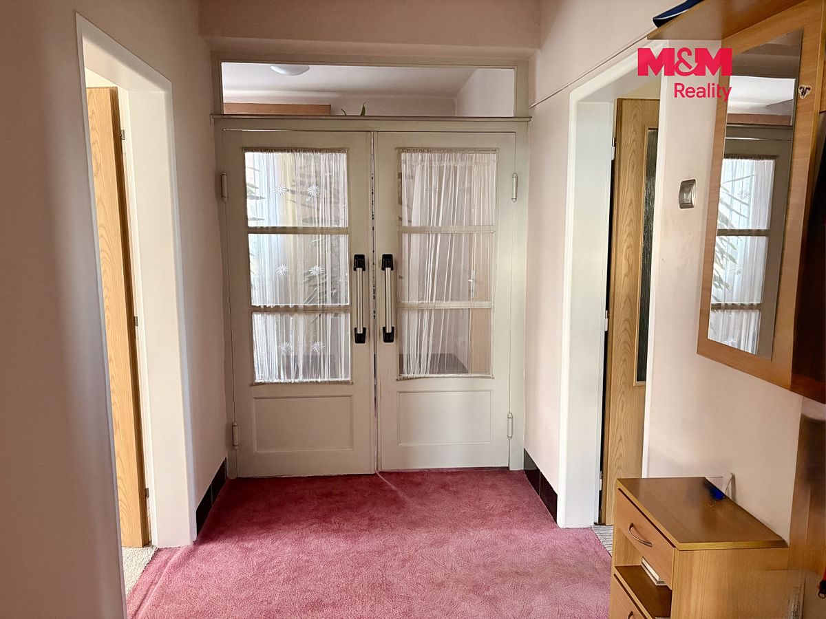 Prodej rodinného domu 260 m², pozemek 1935 m² – fotografie 5