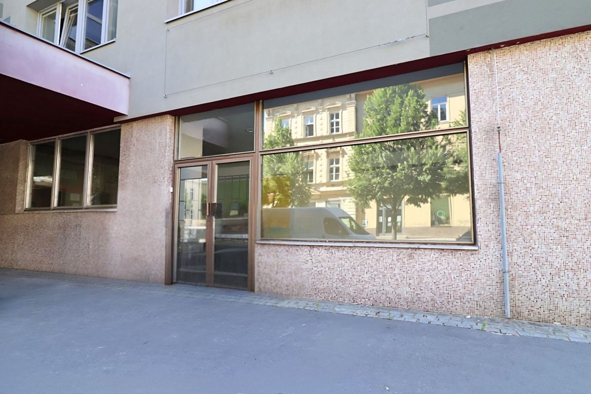 Pronájem obchodního prostoru 70 m²