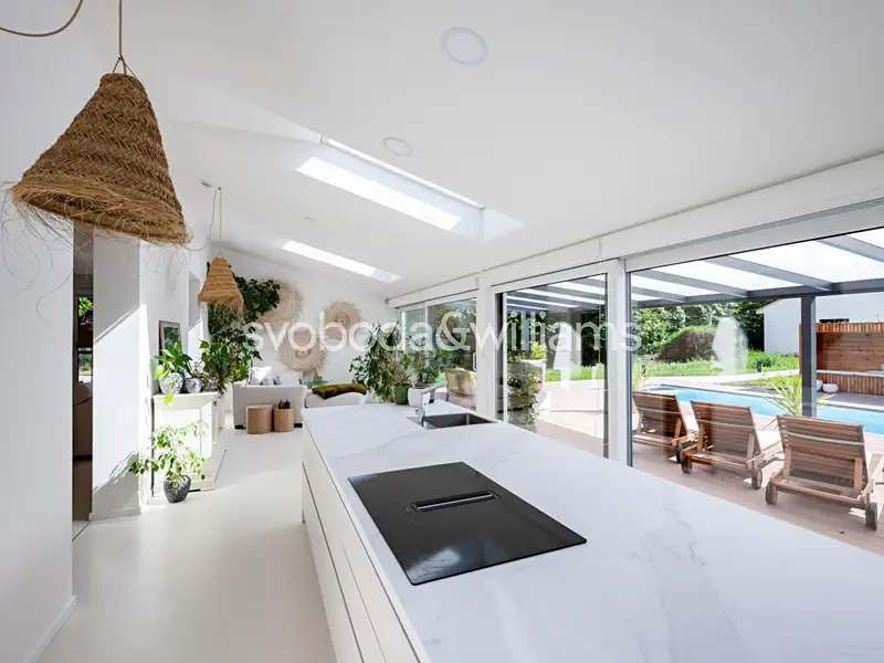 Prodej vily 422 m², pozemek 2441 m², Roztoky – náhled fotky 1