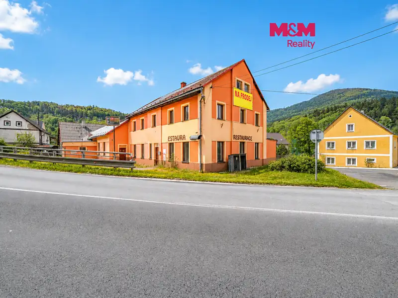 Prodej rodinného domu 500 m², pozemek 857 m², Stráž nad Ohří – náhled fotky 1