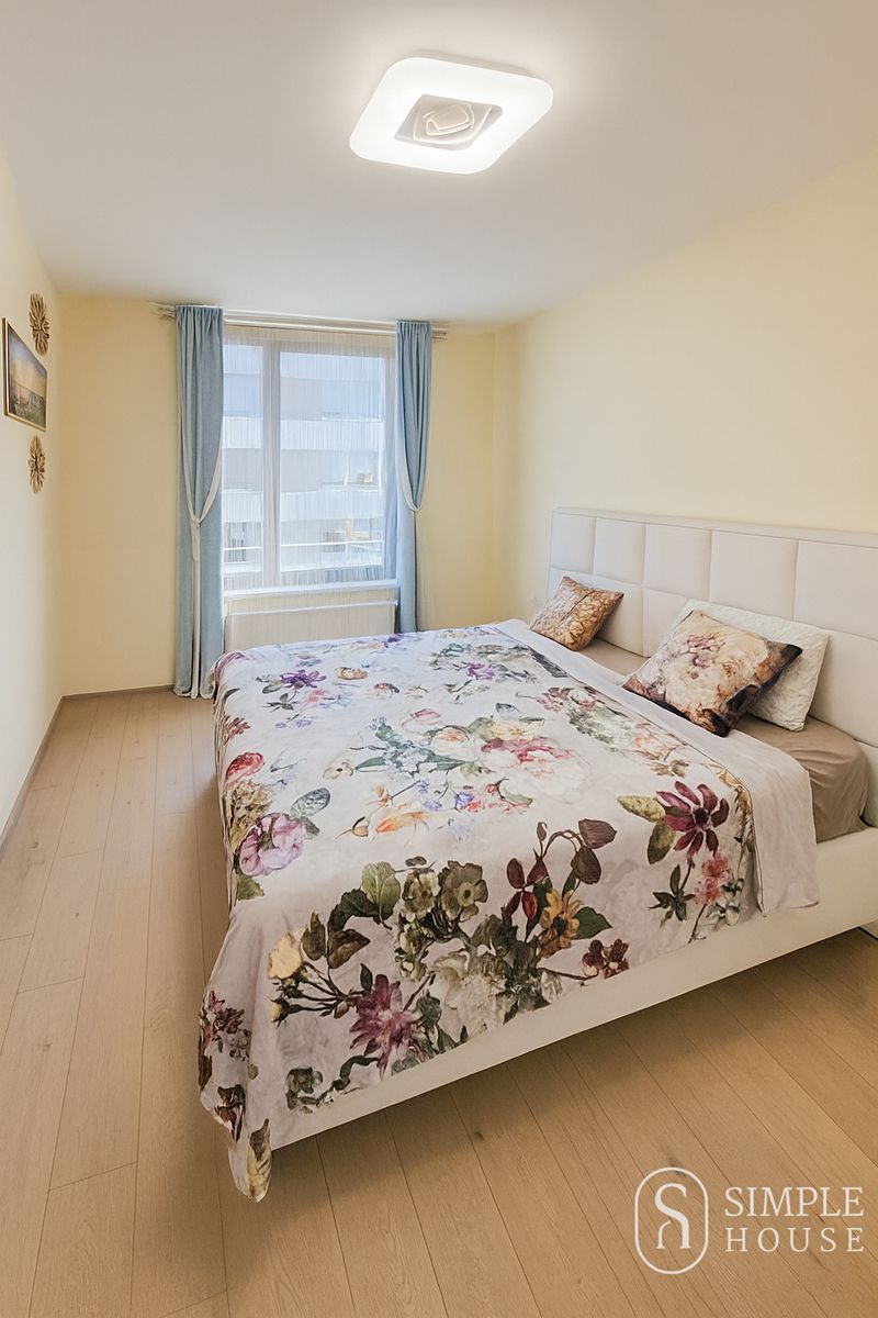 Pronájem bytu 2+kk 56 m² – fotografie 4