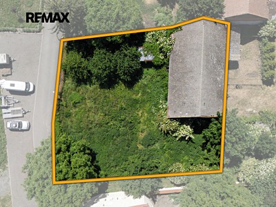 Prodej  stavebního pozemku 1 100 m²