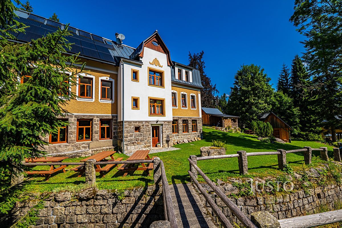 Prodej ubytovacího zařízení 430 m²
