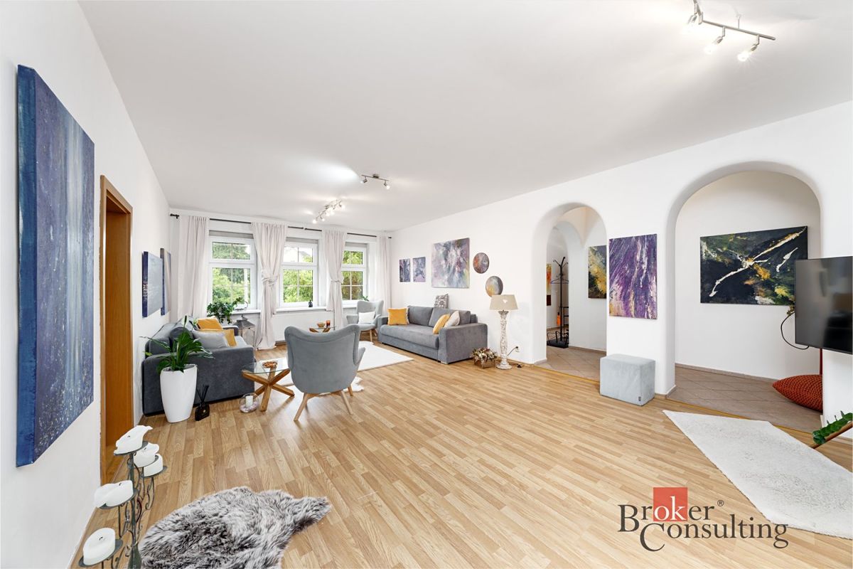 Prodej rodinného domu 1000 m², pozemek 2969 m² – fotografie 4