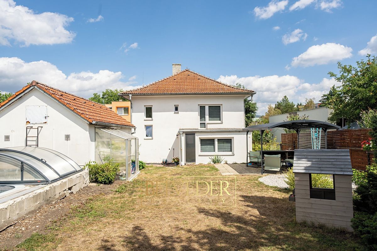 Prodej rodinného domu 130 m², pozemek 369 m² – fotografie 3