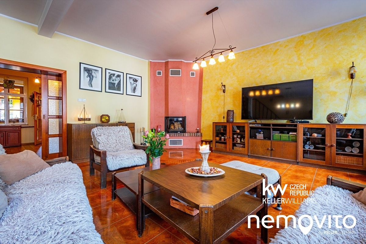 Prodej rodinného domu 280 m², pozemek 430 m² – fotografie 5
