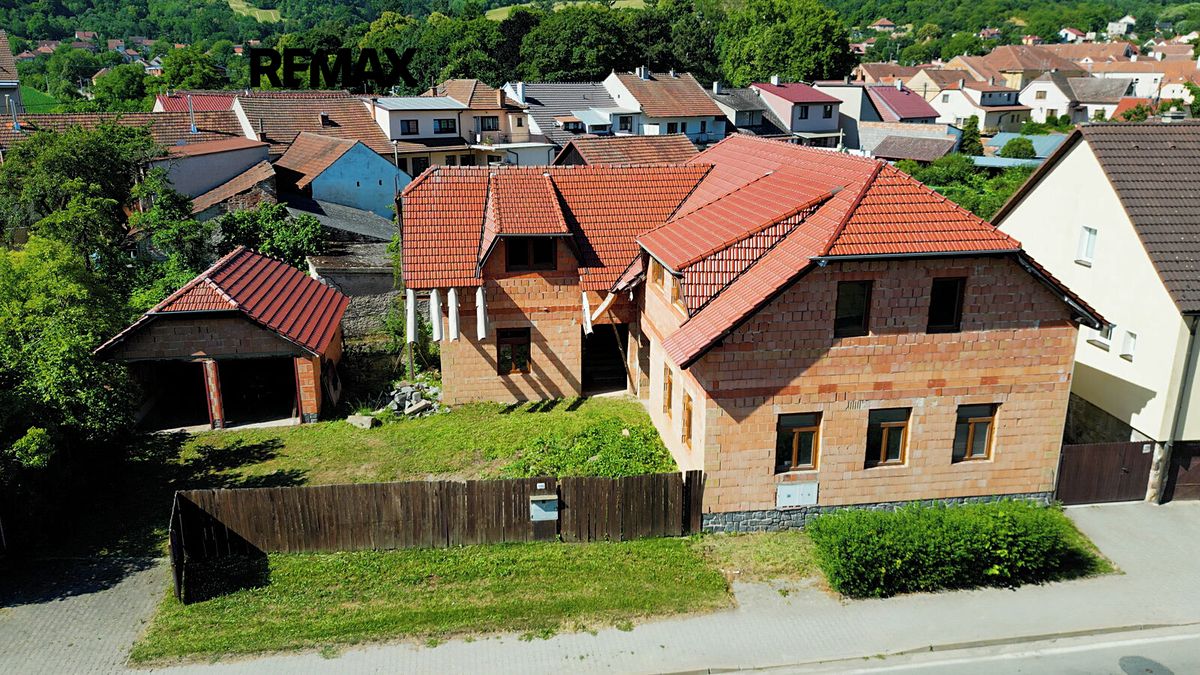 Prodej obchodního prostoru 454 m² – fotografie 2