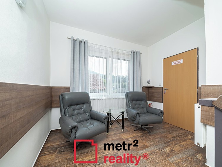Комерційне приміщення на продаж, 330 м² (21 з 29)