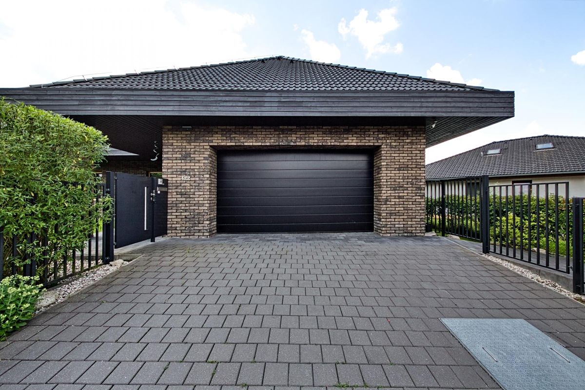 Prodej rodinného domu 293 m², pozemek 805 m² – fotografie 5