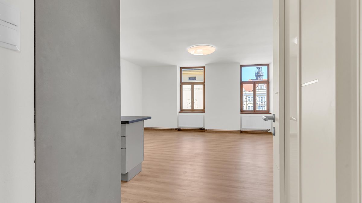 Pronájem bytu 3+kk 95 m² – fotografie 2
