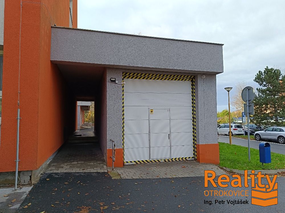 Pronájem garáže 41 m² – fotografie 2