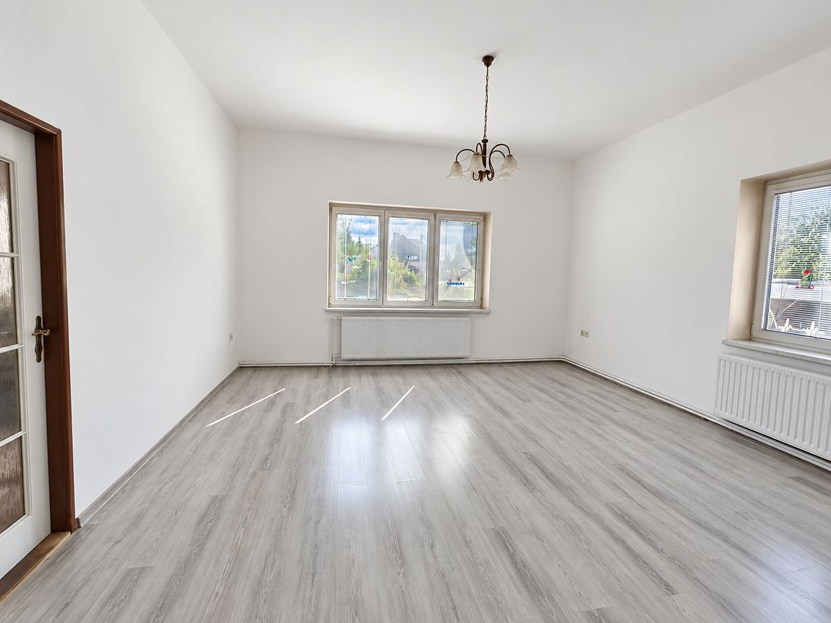 Pronájem bytu 4+1 96 m² – fotografie 2