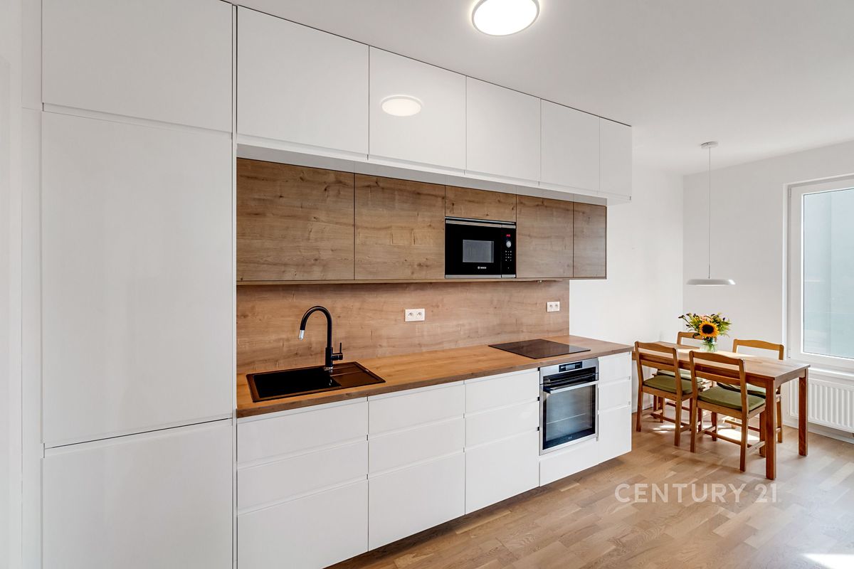 Pronájem bytu 2+kk 57 m²