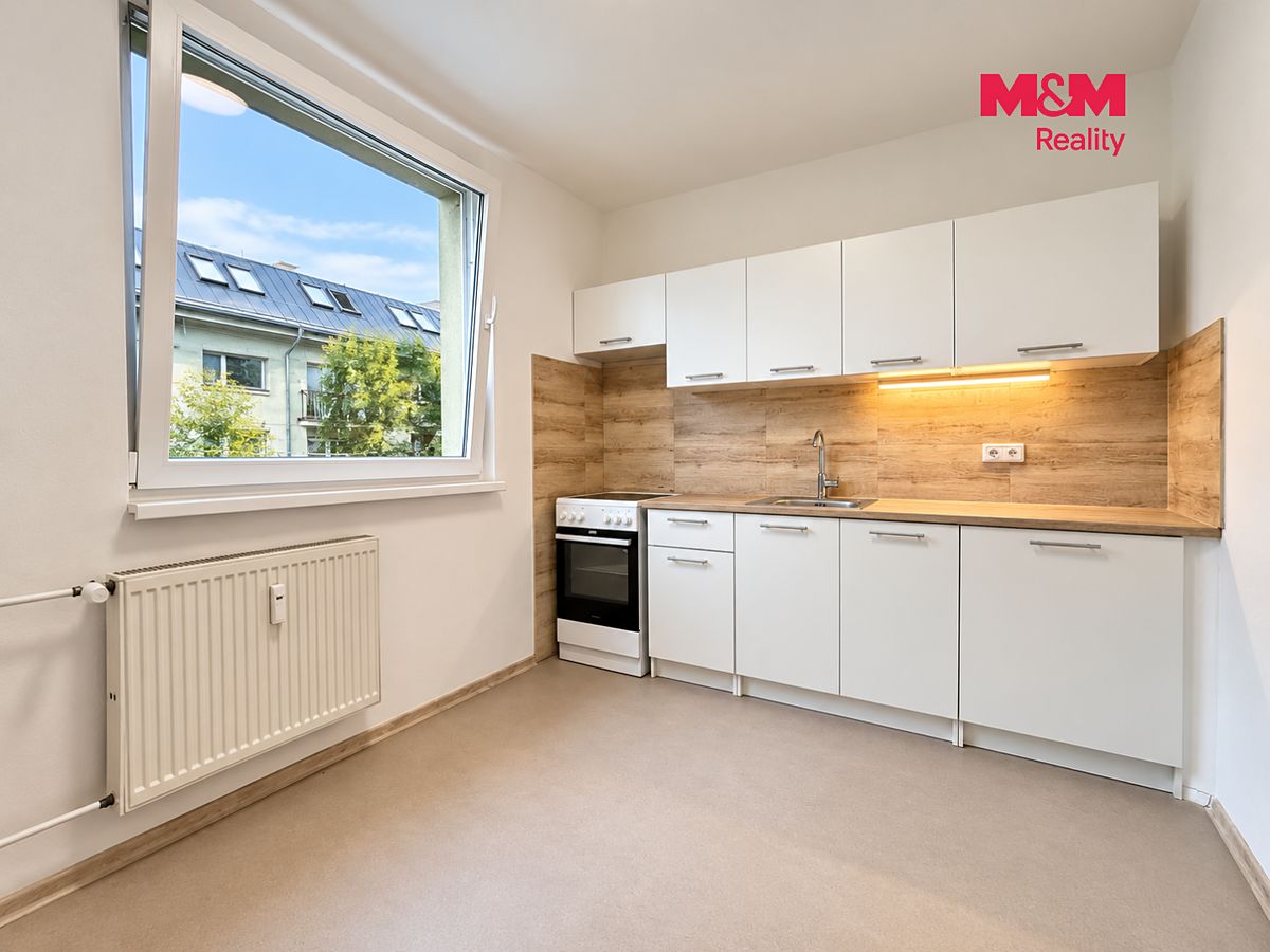 Pronájem bytu 1+1 39 m² – fotografie 2