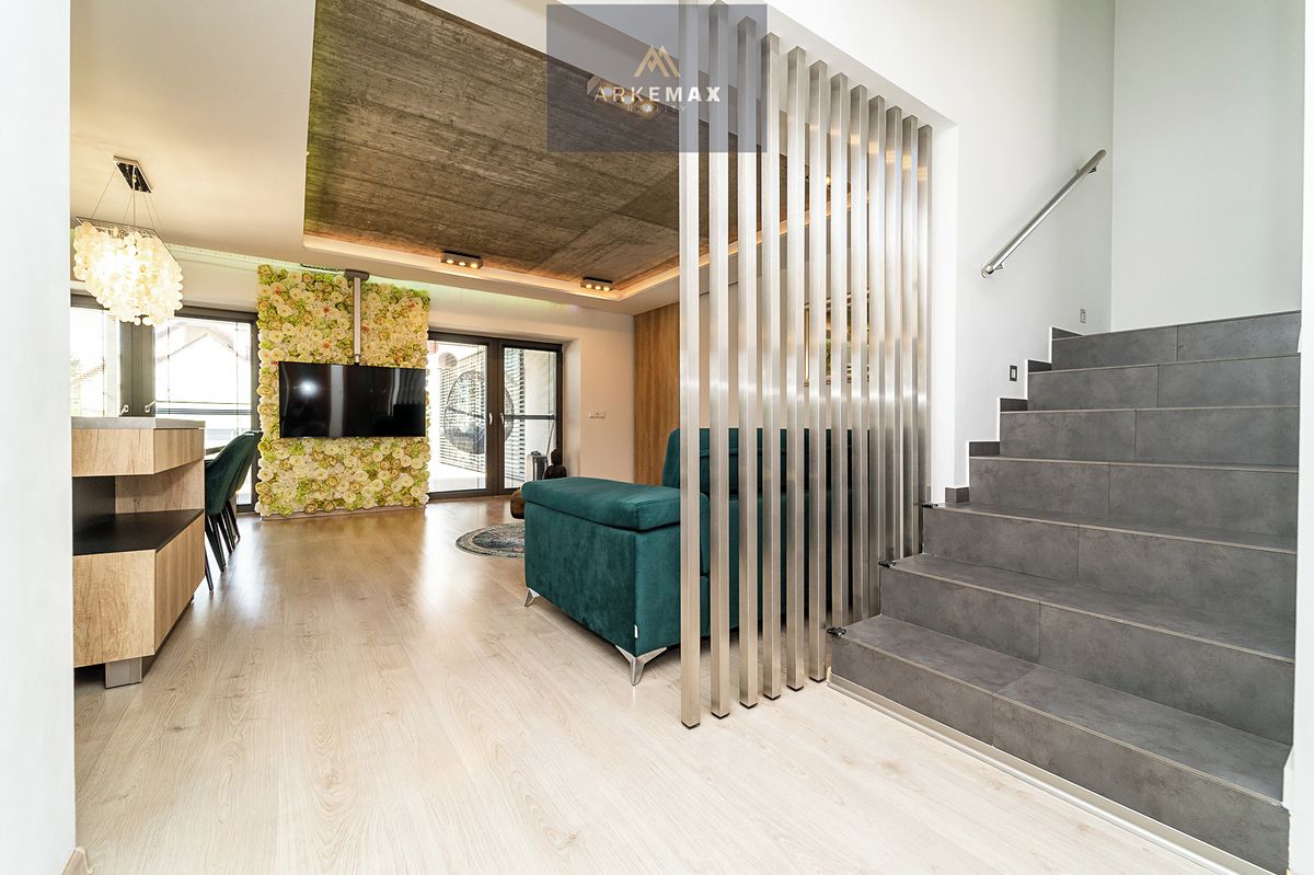 Prodej rodinného domu 410 m², pozemek 728 m² – fotografie 5