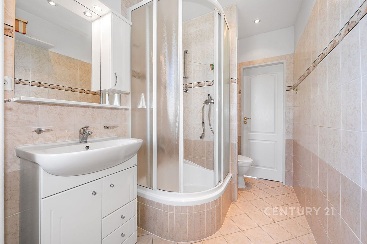 Pronájem bytu 3+1 64 m² – fotografie 3