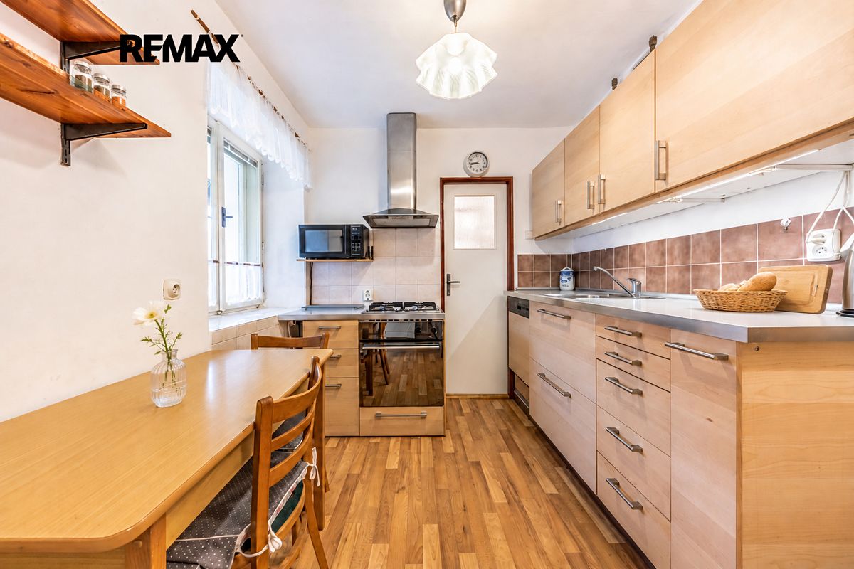 Prodej rodinného domu 103 m², pozemek 385 m² – fotografie 3
