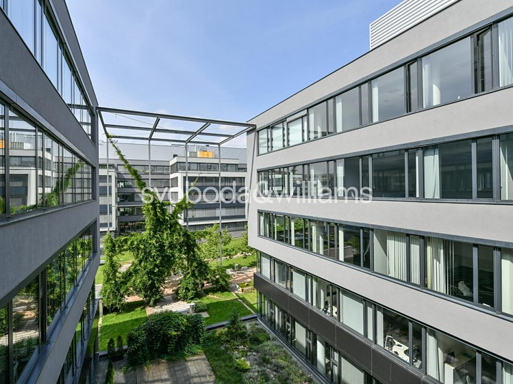 Pronájem komerčního prostoru, 66 m² (4 z 24)