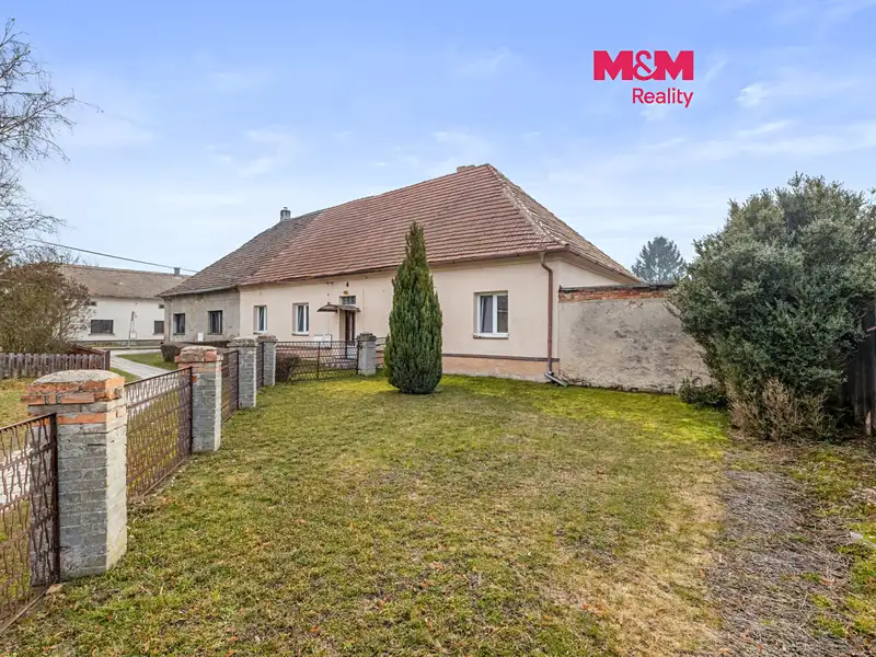 Prodej rodinného domu 120 m², pozemek 429 m², Kmetiněves – náhled fotky 1
