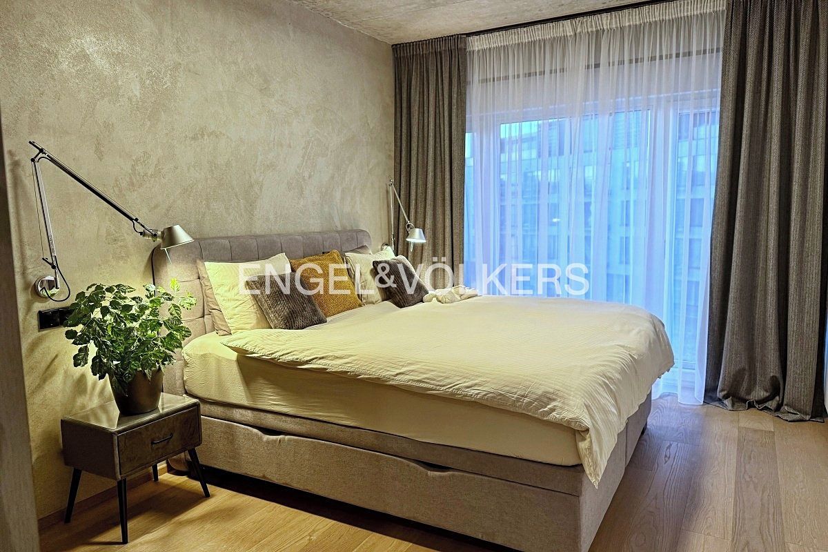 Pronájem bytu 4+kk 178 m² – fotografie 3