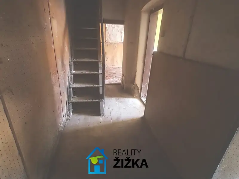 Prodej rodinného domu 108 m², pozemek 68 m², Rousínov – náhled fotky 2