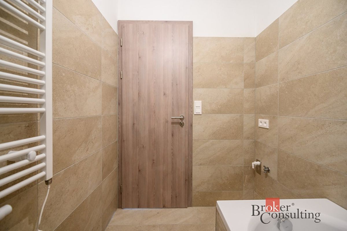 Pronájem bytu 3+kk 83 m² – fotografie 2