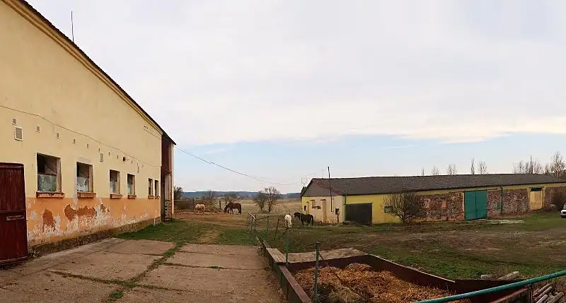 Prodej komerční nemovitosti 1530 m², Stráž – náhled fotky 3