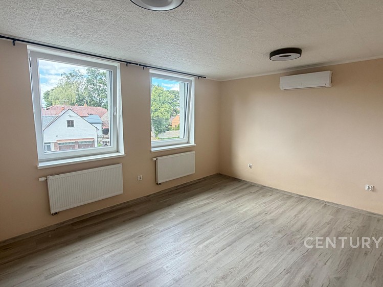 Pronájem bytu 3+kk, 64 m² (5 z 11)