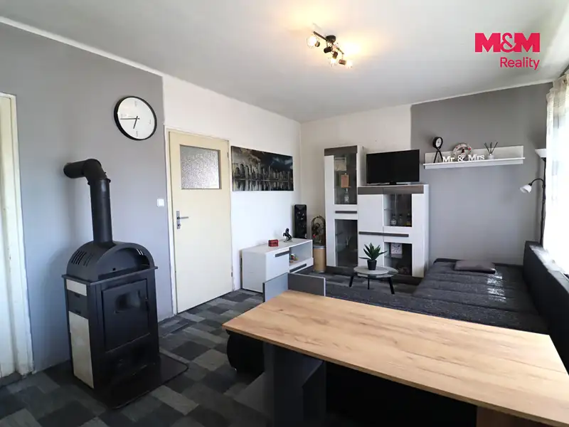 Prodej rodinného domu 155 m², pozemek 479 m², Peruc – náhled fotky 2