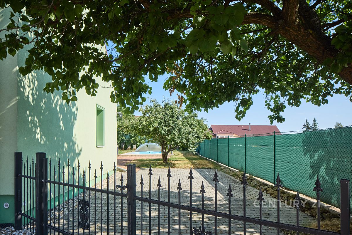 Prodej rodinného domu 124 m², pozemek 692 m² – fotografie 5