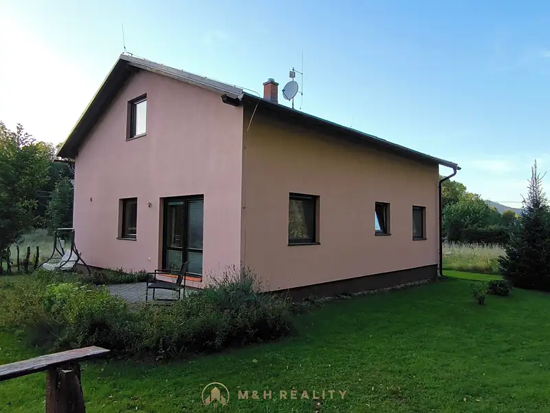 Prodej rodinného domu 164 m², pozemek 2158 m², Čeladná – náhled fotky 2
