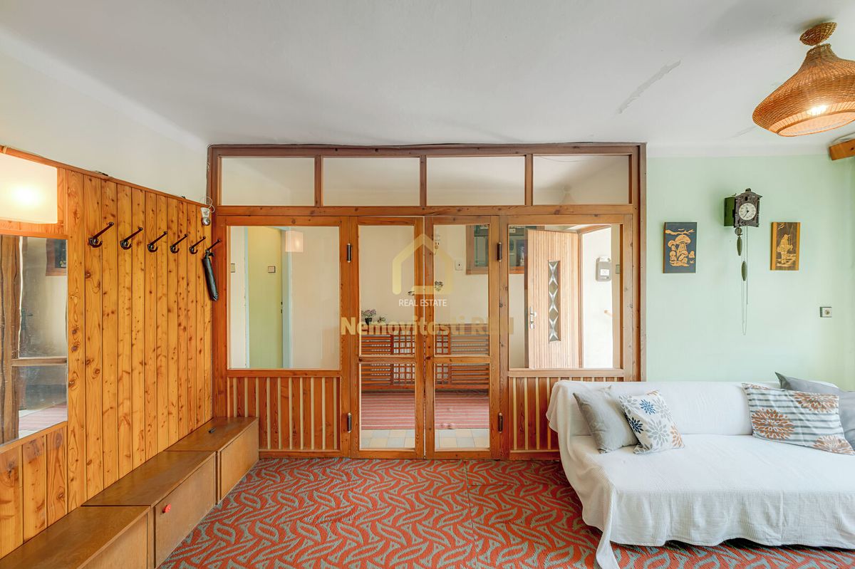 Prodej rodinného domu 157 m², pozemek 4530 m² – fotografie 5
