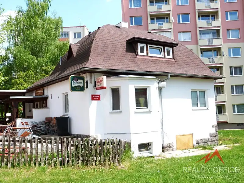 Pronájem bytu 1+kk 25 m², Děčín – náhled fotky 1