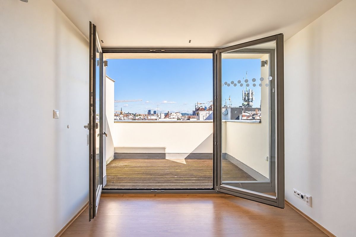 Pronájem bytu 4+kk 111 m² – fotografie 4