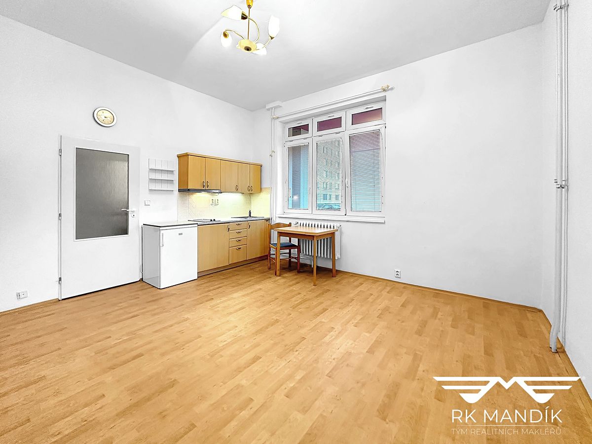 Pronájem bytu 1+kk 28 m²