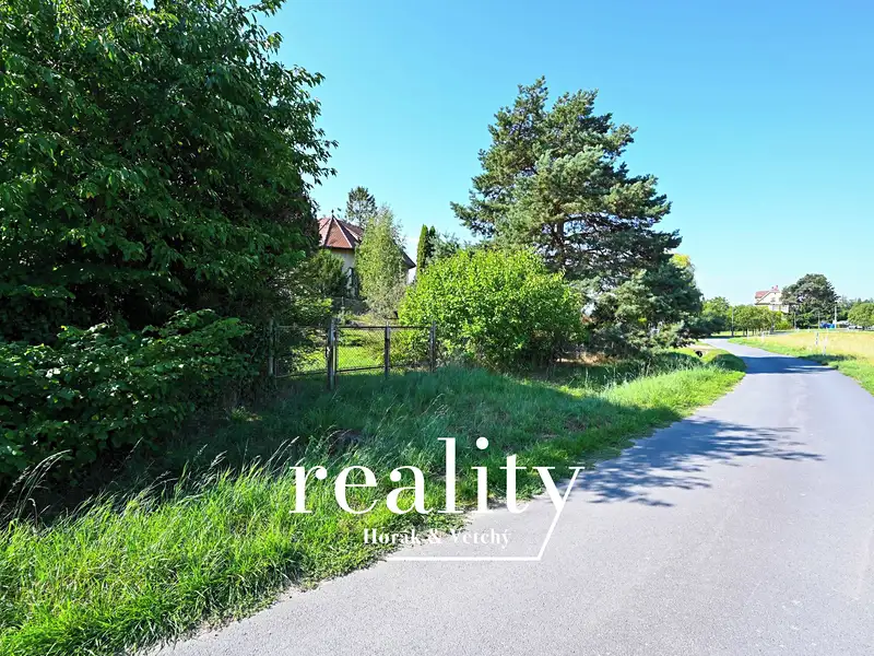 Prodej stavebního pozemku 2200 m², Hranice – náhled fotky 3