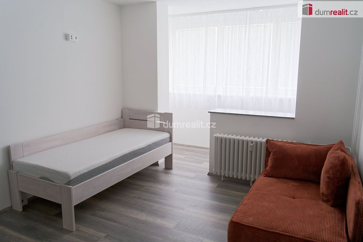 Pronájem bytu 1+kk 32 m² – fotografie 4