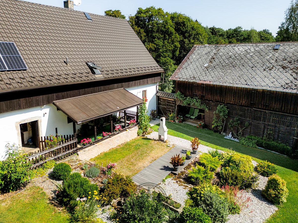 Prodej zemědělské usedlosti 300 m², pozemek 3679 m² – fotografie 2