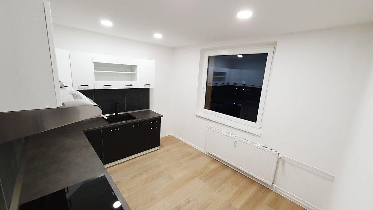 Pronájem bytu 2+1 50 m² – fotografie 4