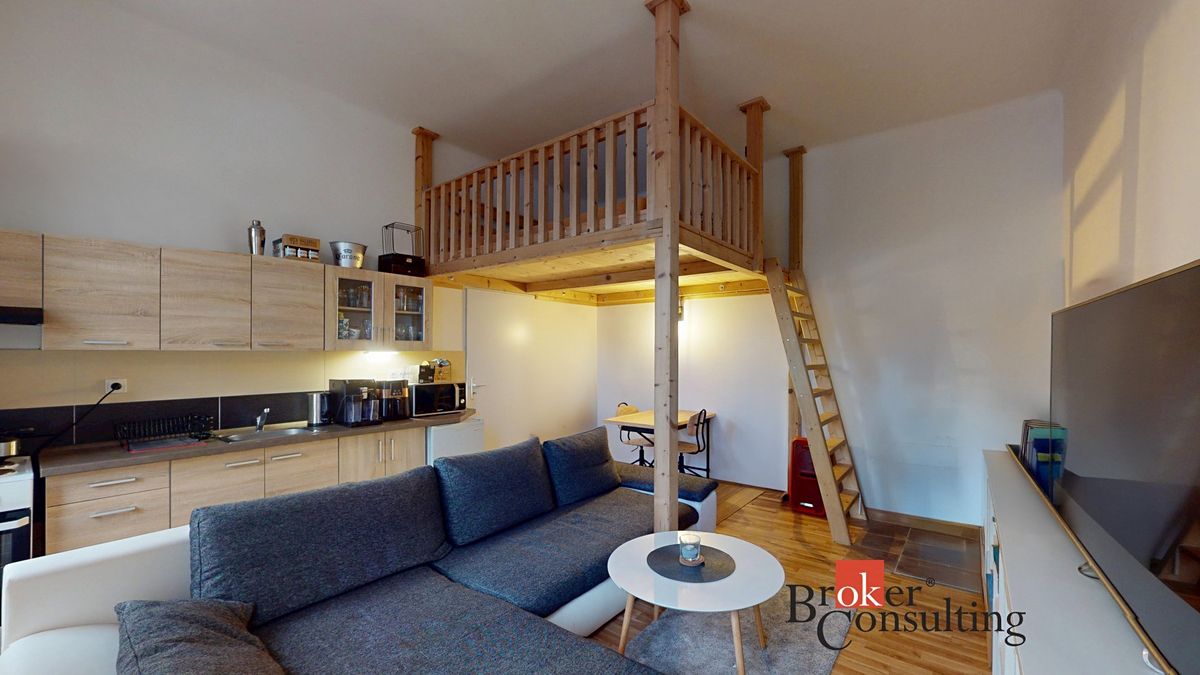 Pronájem bytu 1+kk 36 m²