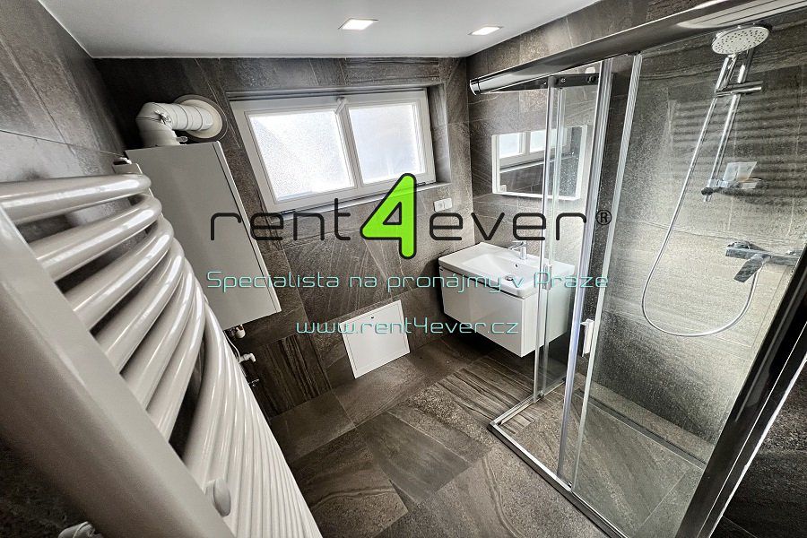 Pronájem bytu 1+1 28 m² – fotografie 2