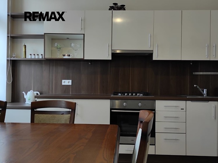 Prodej bytu 3+1, 85 m² (2 z 22)