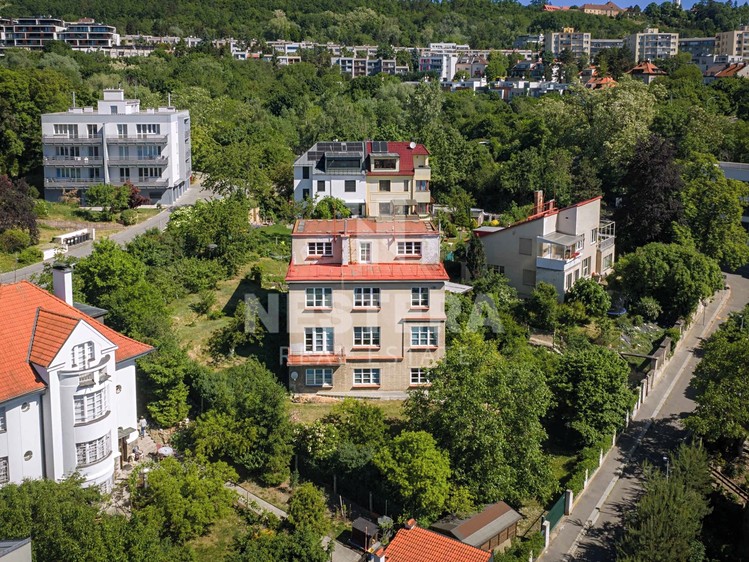 Комерційне приміщення на продаж, 397 м² (24 з 30)