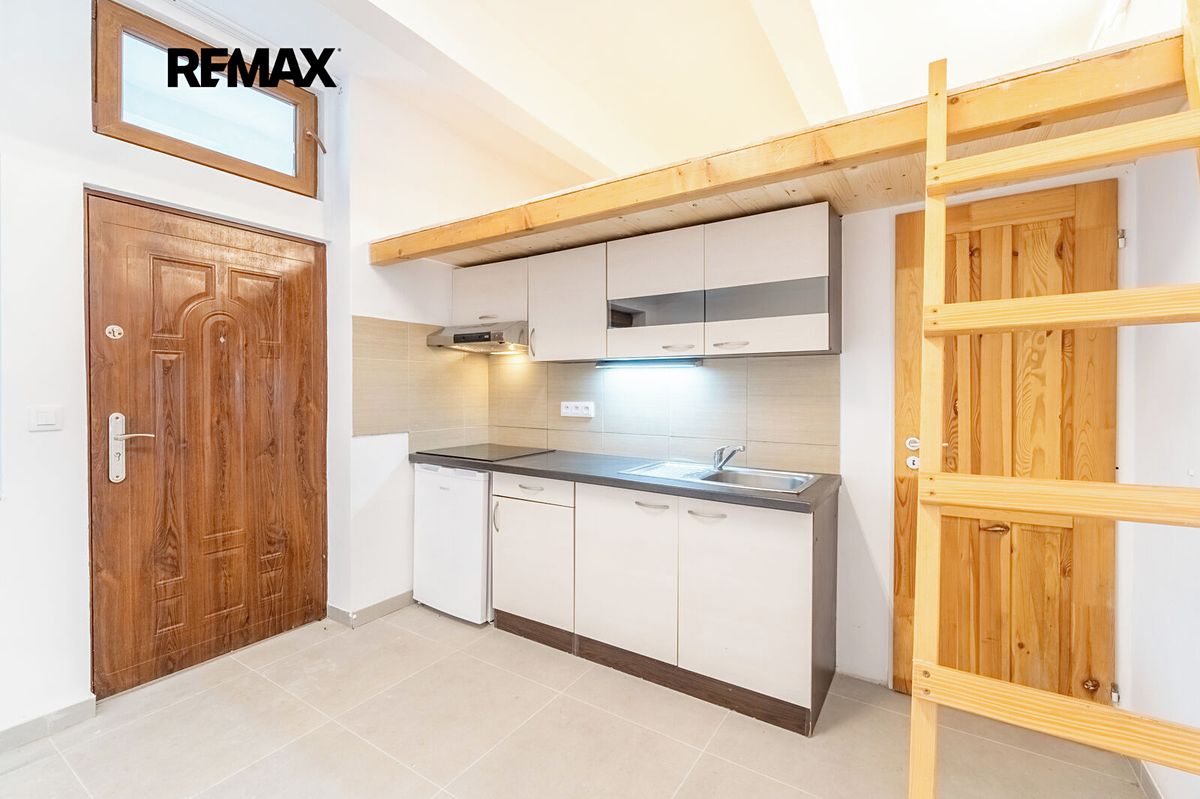 Prodej bytu 1+kk 19 m² – fotografie 3