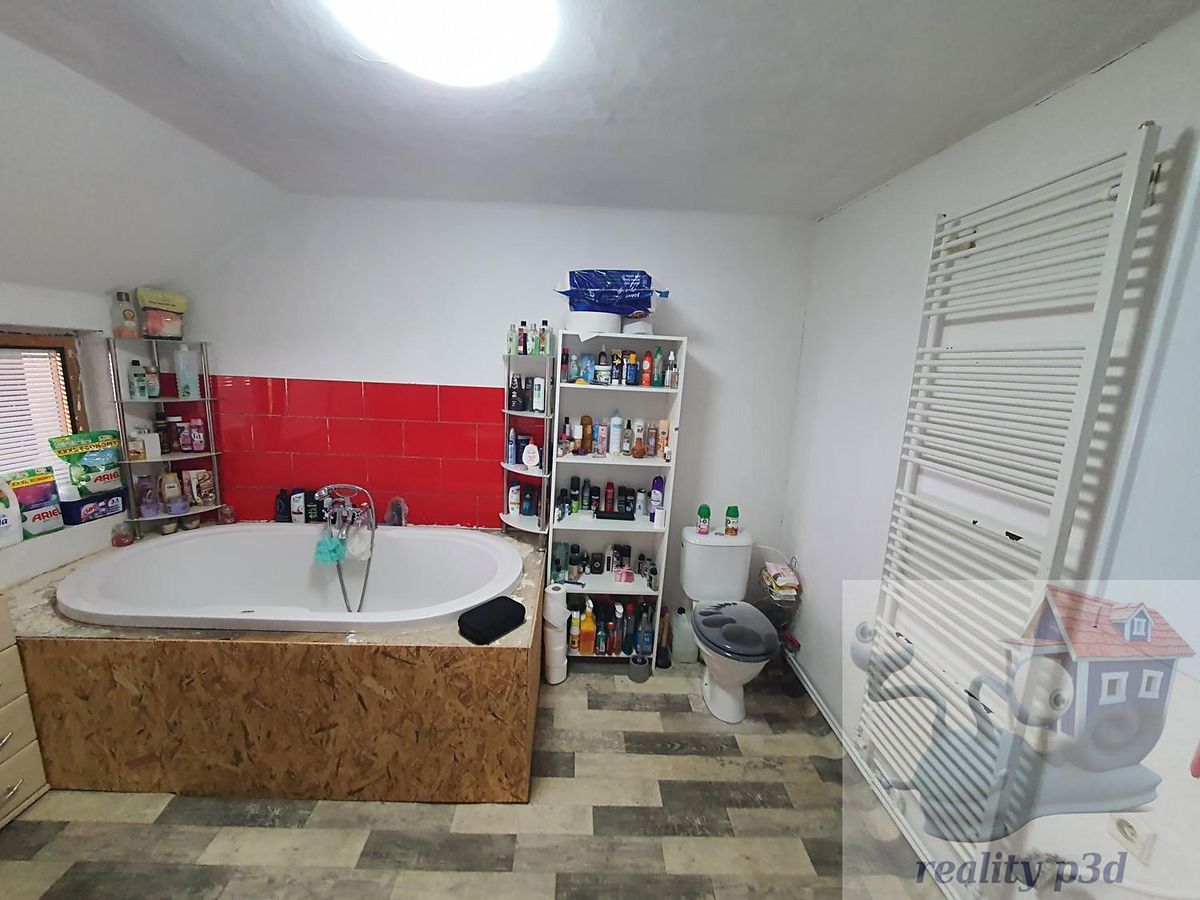 Prodej rodinného domu 110 m², pozemek 195 m² – fotografie 2