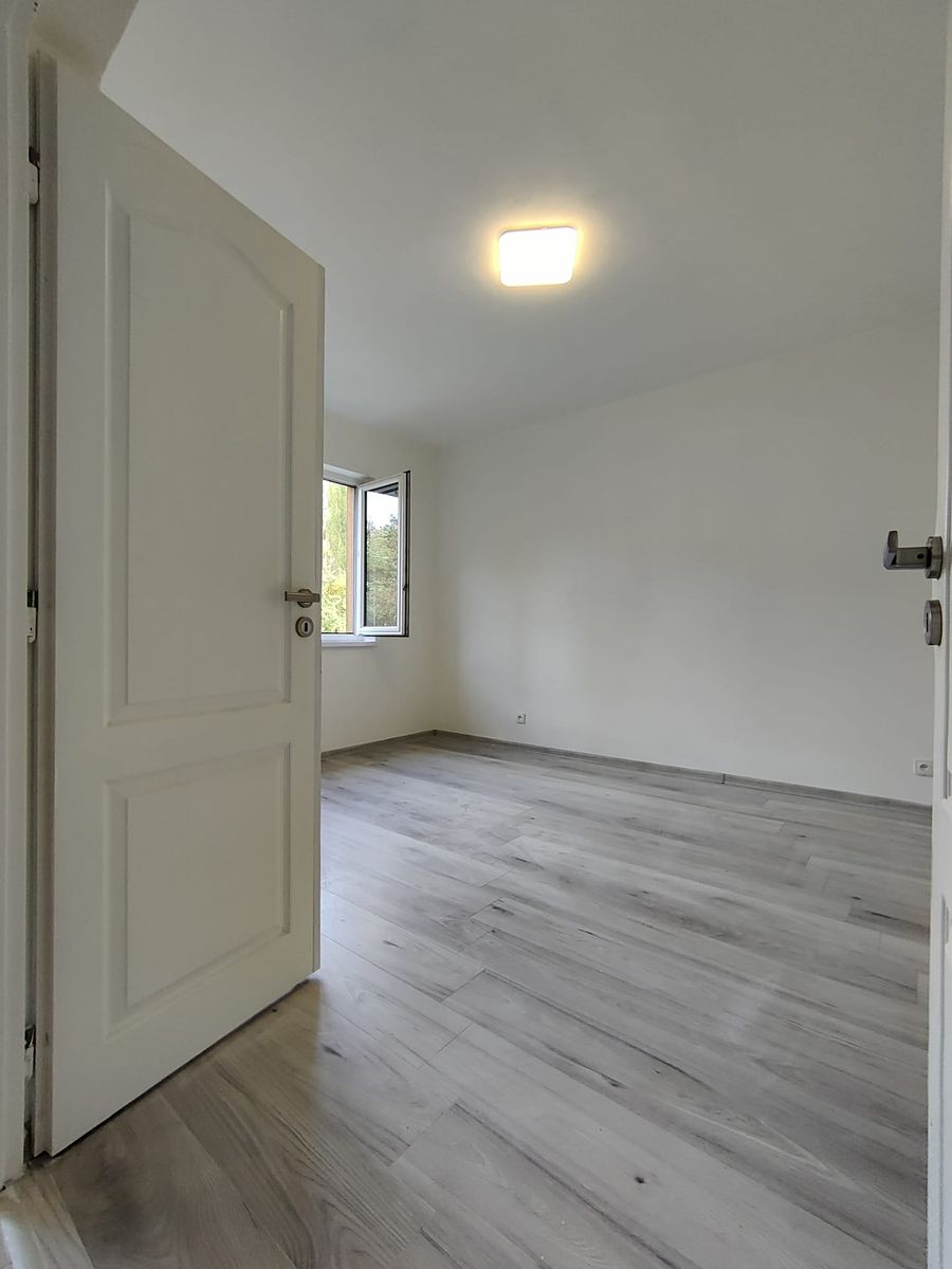 Pronájem bytu 2+1 58 m² – fotografie 4
