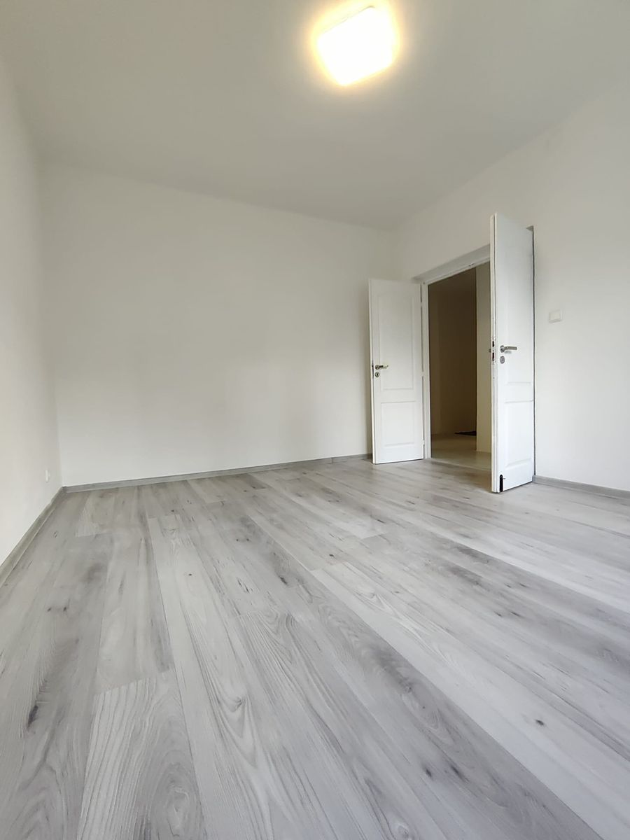 Pronájem bytu 2+1 58 m² – fotografie 5