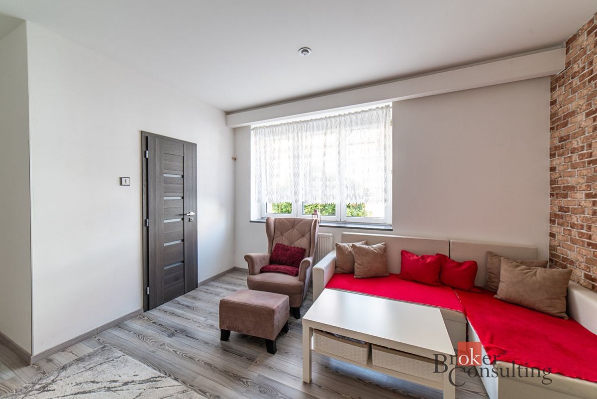 Prodej vily 389 m², pozemek 276 m² – fotografie 4