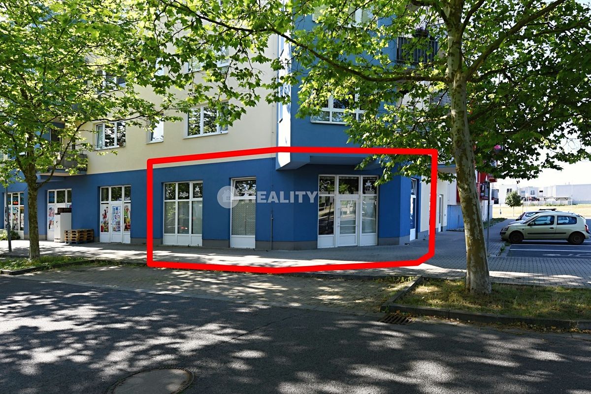 Pronájem obchodního prostoru 71 m² – fotografie 2